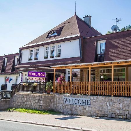 Hotel Prom Svoboda nad Upou Luaran gambar
