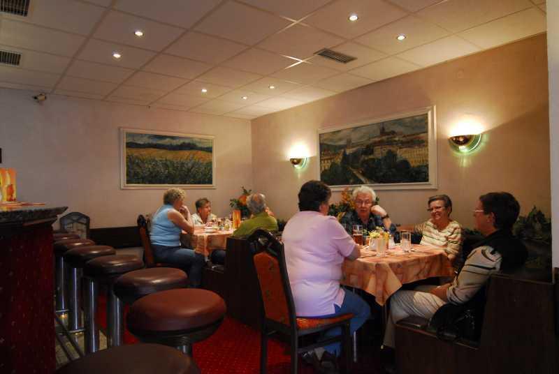 Hotel Prom Svoboda nad Upou Luaran gambar
