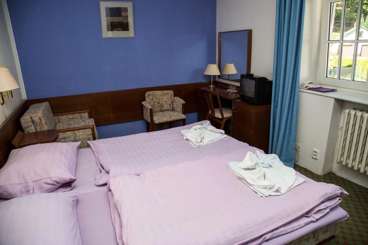 Hotel Prom Svoboda nad Upou Luaran gambar